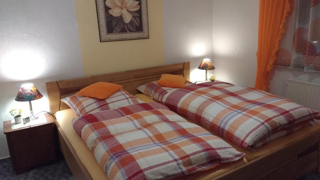 Antjes Ferienwohnung Flonheim Exteriör bild
